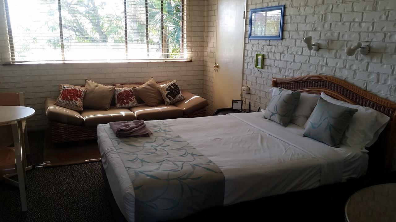 Holland Park Motel Brisbane Ngoại thất bức ảnh