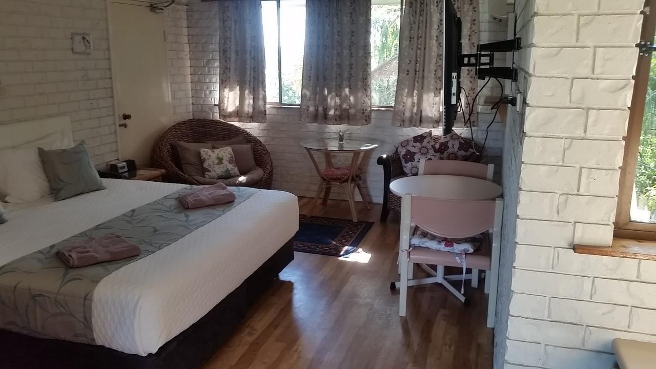 Holland Park Motel Brisbane Ngoại thất bức ảnh
