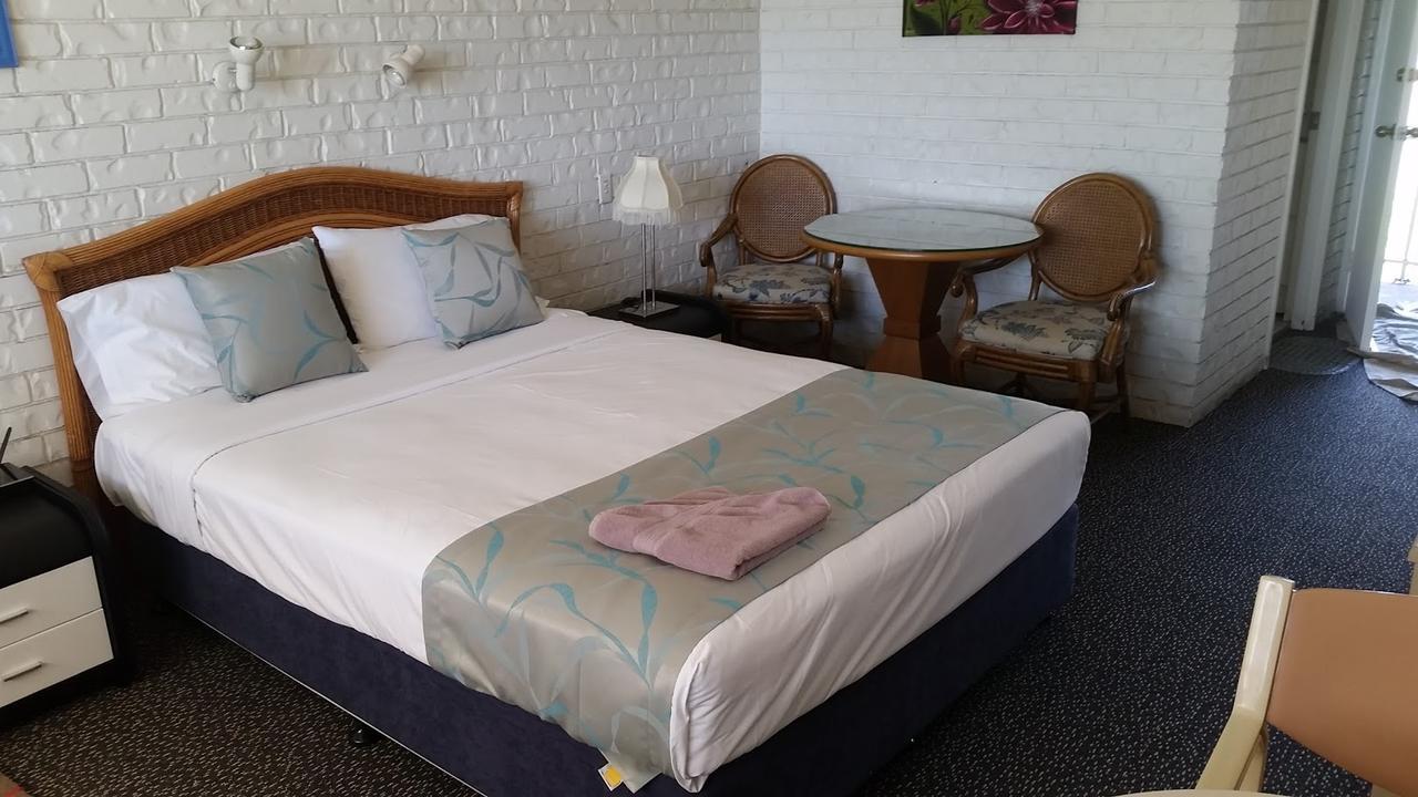 Holland Park Motel Brisbane Ngoại thất bức ảnh