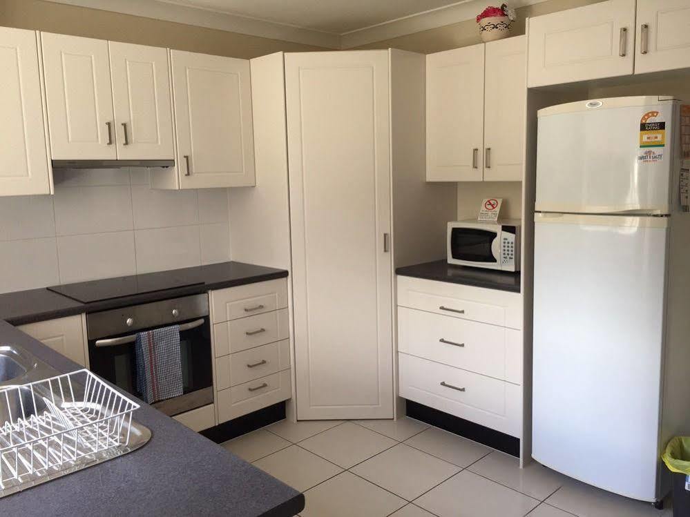 Holland Park Motel Brisbane Ngoại thất bức ảnh