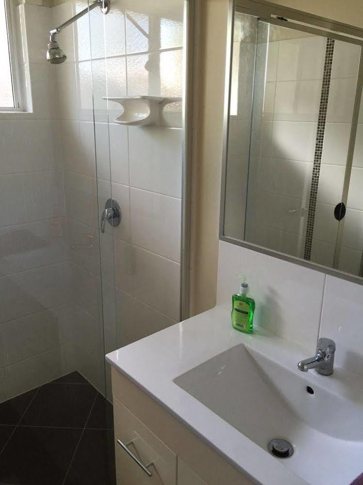 Holland Park Motel Brisbane Ngoại thất bức ảnh